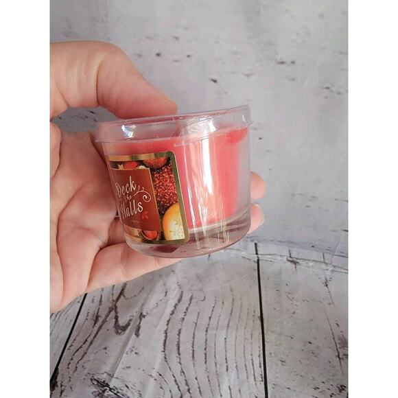 William sonoma Holiday Gift set 3 candles 1.5 Ounces Unburned - Picture 4 of 6